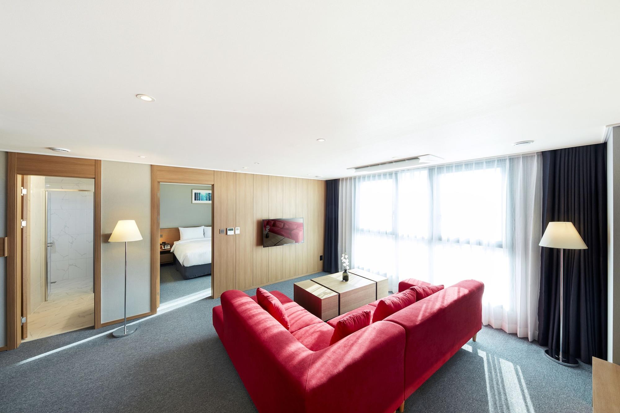 Ramada By Wyndham Gumi