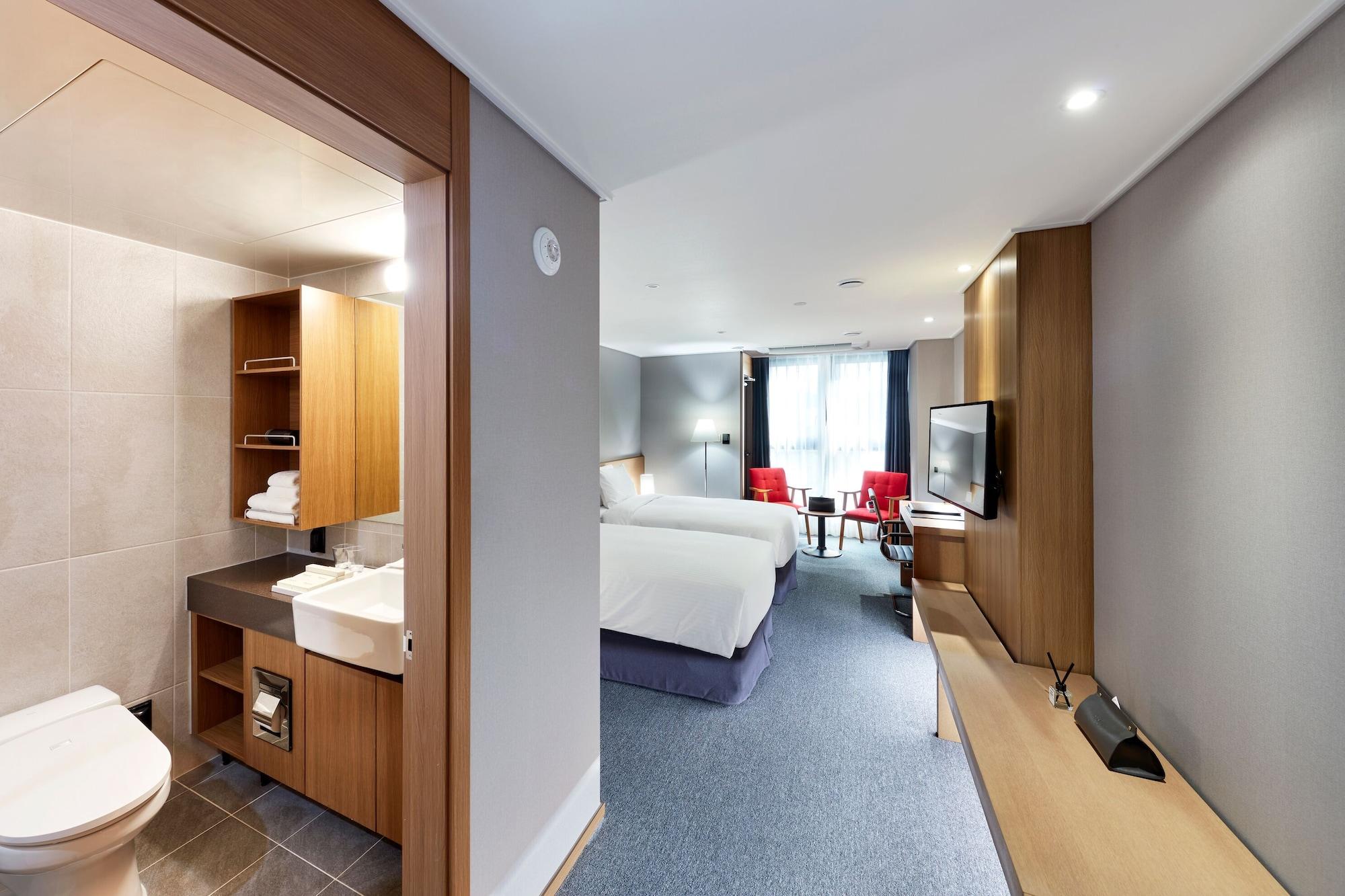 Ramada By Wyndham Gumi